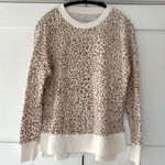 Time And Tru 294.  crew neck leopard print high-low sweatshirt, size M Photo 0