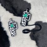 Straw Topper & Croc Charm Photo 1