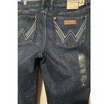 Wrangler  Retro Women's Mae Mid-Rise Boot Cut Jeans Decorative Pockets Size 32x34 Photo 2
