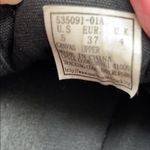 Levi's  low cut Canvas sneakers shoes Black Malibu Beach trainers M 5 W 7  GUC Photo 5