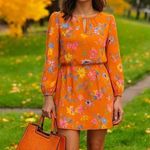 Cut out design orange bag. New Photo 1