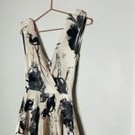 CHRISTIAN SIRIANO White & Black Floral Full Skirt V Photo 5
