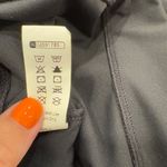 Halara ππ CROSSOVER HEM CROPPED SPORTS TOP BLACK SZ S Photo 7