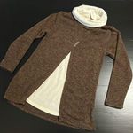 Yak & Yeti top NWT Brown Size M Photo 0