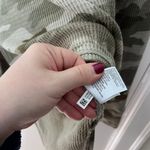 American Eagle  Waffle Knit Camouflage V-neck Oversized Long Sleeve Shirt XS Photo 5