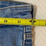 ZARA  light wash skinny Leg mid rise size 4 jeans Photo 5