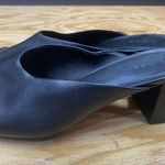 Vince Elizabeth Mule Sandal Women's 9 M Triple Black Leather Open Square Toe S57 Photo 0