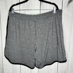 Reebok  Athletic 7" Shorts Women's Sz XL Pull-on Drawstring Black / Gray Lot of 2 Photo 7