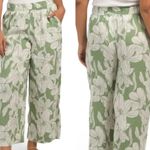 Tahari Linen Pants Women’s size XL Green and White Tropical Print Wide Leg Pants Photo 1