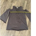 umgee USA Cold Shoulder Lace Up V Neck Gray Tunic Top Shirt Size S Photo 3