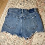 Abercrombie & Fitch  The Mom Short High Rise Photo 2