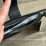 Simply Vera  vegan leather wristlet Photo 5