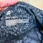 All In Motion  black gray leopard leggings size medium Target Photo 6