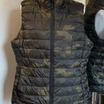 Old Navy Active XL Camo Vest Photo 0