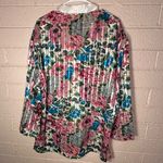 Victoria’s Secret Floral Button Photo 1