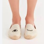 Soludos  X Jason Polan Wink Embroidered Slipper Flat in Tan Canvas - Size 6 Photo 1