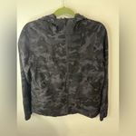 Lululemon Pack It Up Jacket Incognito Camo Multi Grey Black Size 6 Photo 7