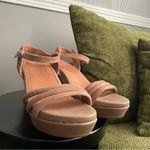 Gentle Souls  Women's by Kenneth Cole Viki Sandals Women’s Size 8 Photo 4