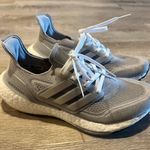 Adidas Ultraboost 22 Running Shoe - Women's Photo 0