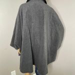 Moda Le Gray Cape With Buckle Closure and Black Fur Trim Collar One Size Photo 7