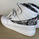 FILA ‎ Vulc 13 Shoes Women White With Paisley Design US Size 5.5 Photo 2
