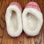 The Clothing Company Blue Star Memory Foam Slippers Pink and White Photo 3