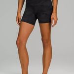 Lululemon Wunder Short Photo 0