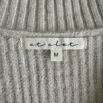 Et Clet  Oatmeal Chunky V Neck High Low Hem Knit Vest Size M Photo 2
