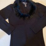 Black‎ sweater fur trim collar Photo 1