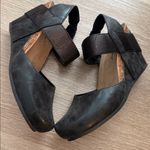 Pierre Dumas  Enya black wedges 8 NWOT Photo 2