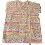 Fun and Colorful V Photo 4