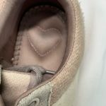 Rocket Dog ROCKET‎ DOG CHERRY PLATFORM PLUSH FOAM SNEAKERS 9.5 BEIGE/PINK GRAY LACES PREOWN Photo 5