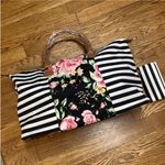 Kut From The Kloth  weekend/overnight bag with matching wallet. Photo 9