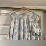 Sanctuary  Women's Cold Shoulder Tie Dye T-Shirt Blue Short Sleeve Size Large Photo 8
