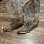 Ariat  boots! Photo 1