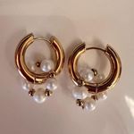 18k GOLD PLATED HOOP EARRING WITH Pearl AND GOLD DETACHABLE CHARM Photo 2
