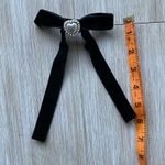 Black Heart bow coquette hair clip Photo 2