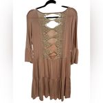 POL  Tan Backless Tiered Mini Dress with 3/4 Sleeves‎ Photo 3
