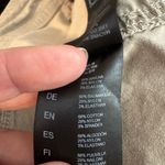 Kuhl Womens 7 inch khaki tan Chino hiking shorts size 14 Photo 3