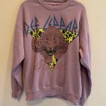 Def Leopard Lilac L/S Crew Neck Sweater Oversized Sweatshirt Size SMALL Purple Photo 1