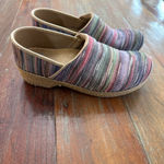 Dansko Women's  Multicolor Striped Espadrille Mules & Clogs Size 39/8.5 Photo 1