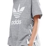 Adidas short sleeve sweatshirt with lace up sides Photo 0