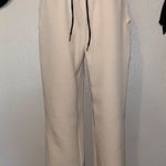 Gibson Latimer Joggers Photo 0