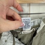 Gap Women’s 8 Green Chino Pants Photo 2