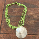 None Beautiful shell and green seed bead necklace Photo 2
