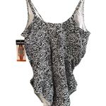 NWT Lands End Black White Paisley Print One Piece Swimsuit Women’s Size 2XL Photo 1