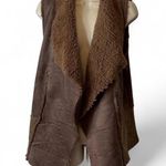 Hem & Thread Faux Suede/Sherpa Open Front Vest Photo 0