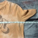 Free Spirit Retro Graphic Tee Orange Photo 4