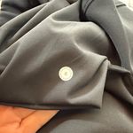 Lululemon  On The Fly Crop Woven Pants 23” in Black Size 6 Photo 4