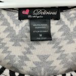 Delirious size medium short sleeve babydoll‎ fit blouse black and white Photo 2